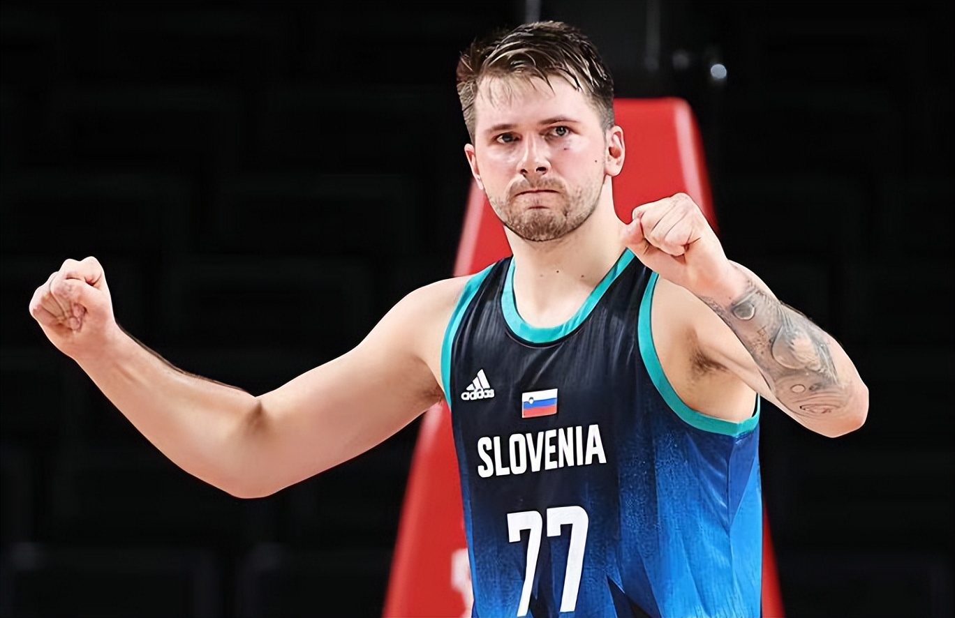 布兰特：我不是21岁了，需考虑未来；世界杯？我专注于多特（布兰特：不再是21岁，得为未来打算；世界杯？当下只专注多特）