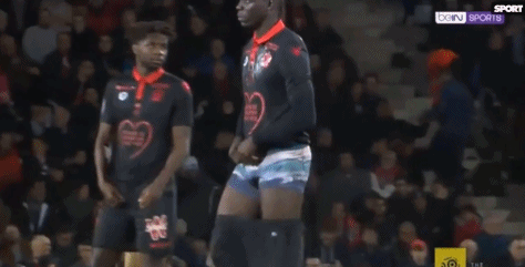 2025足协杯决赛“明星机位”公布：法比奥、纳萨里奥当选（2025足协杯决赛“明星机位”出炉：法比奥、纳萨里奥入选）