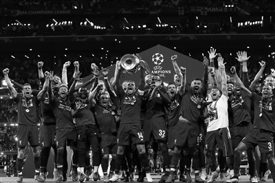 新闻背景：上一轮法甲，摩纳哥客场1-4不敌雷恩。