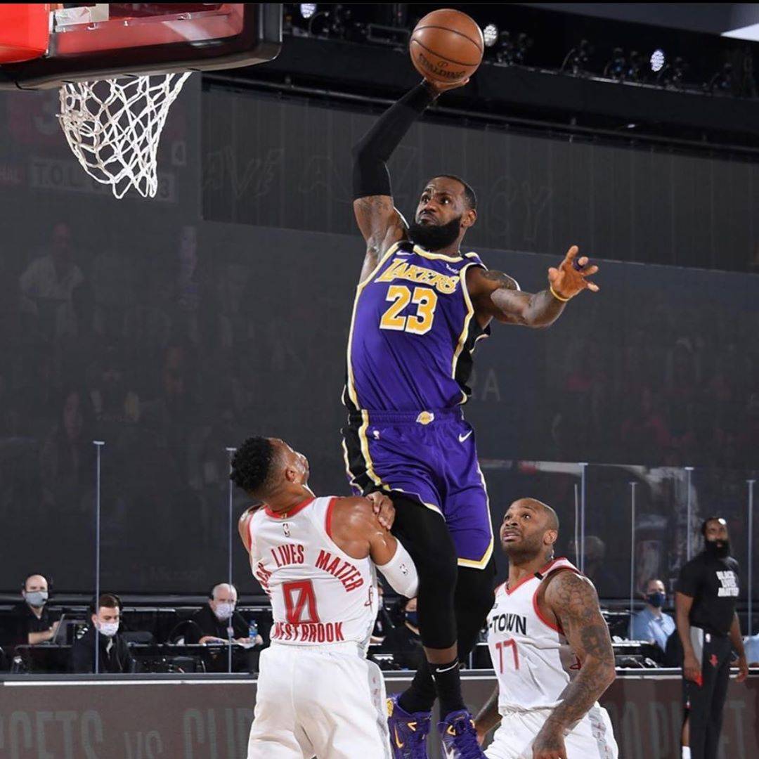 亚特兰大2比1逆转切尔西，德凯特拉雷制胜（德凯特拉雷绝杀，亚特兰大2-1逆转切尔西）