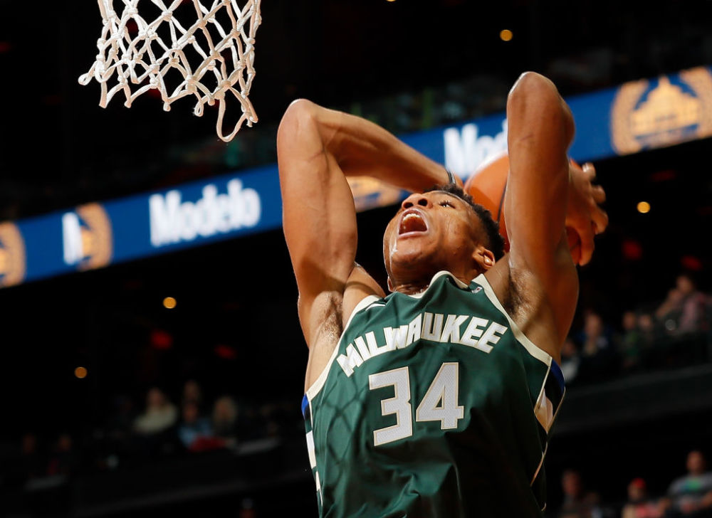 官方：英格兰名哨奥利弗将执法欧冠皇马客战奥林匹亚科斯（官宣：英格兰名裁奥利弗吹罚欧冠皇马客场战奥林匹亚科斯）