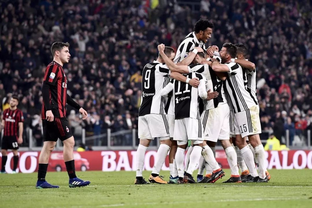 图片报：巴萨希望签下一名左边锋，正关注莱比锡的迪奥曼德（图片报：巴萨寻觅左翼新援，盯上莱比锡边锋迪奥曼德）