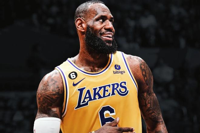 12月8日NBA焦点战：绿军猛龙分区内战，湖勇迎东部劲旅考验（12月8日NBA焦点对决：绿军大战猛龙上演分区内战，湖人、勇士迎战东部强敌）