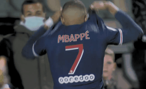 利物浦1-1无奈丢分，切尔西1-3爆冷翻车，阿森纳稳坐英超榜首（利物浦1-1憾平丢两分，切尔西1-3冷门失利，阿森纳继续领跑英超）