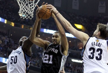 阿奇姆彭迎来中超第200场里程碑，此前199场贡献68球21助（中超第200战达成！阿奇姆彭此前199场斩获68球21助攻）