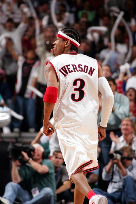 云南玉昆官方总结：莫言前路多荆棘，自有锋芒破雾行（云南玉昆官方总结：纵有荆棘满途，莫言自凭锋芒踏雾而进）