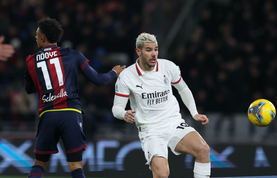 多纳鲁马：1-2之后我们就放弃了比赛，这绝对不应该发生（多纳鲁马直言：比分变成1-2后我们选择了放弃，这绝不能发生）